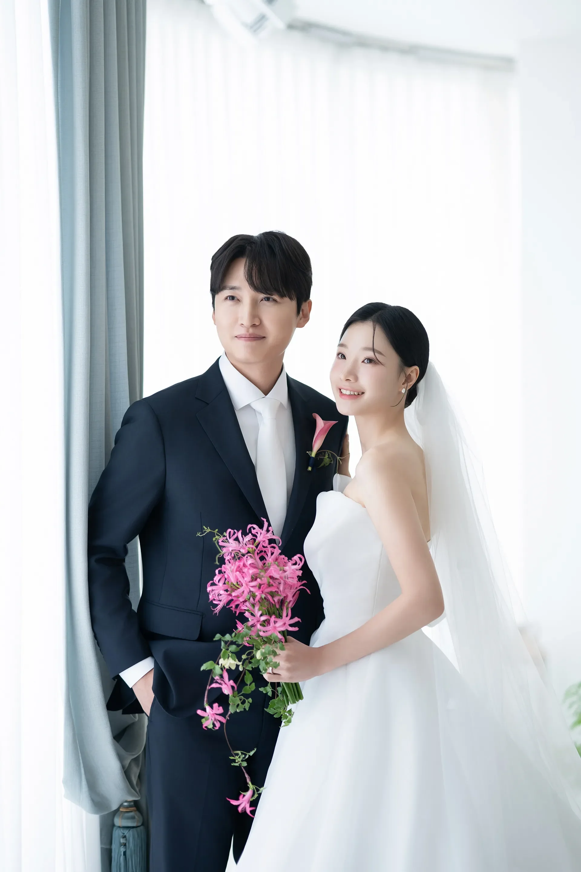 더 아리엘 image 1